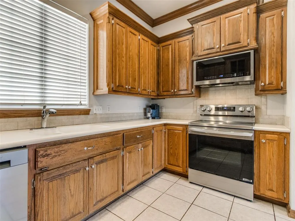 Photo 34 — 450 Hickory Hill Drive, Choctaw, OK 73020