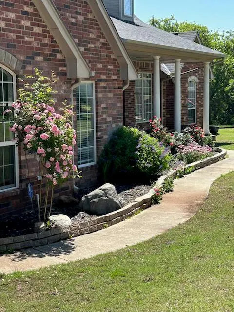 Photo 2 — 450 Hickory Hill Drive, Choctaw, OK 73020