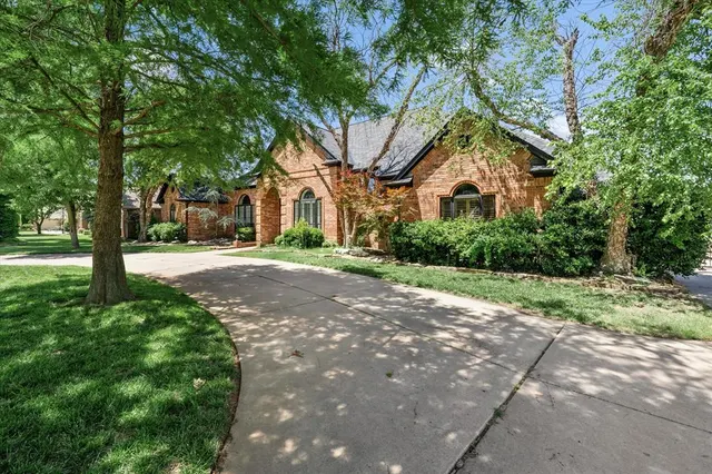 Photo 2 — 14705 Longford Way, Edmond, OK 73013