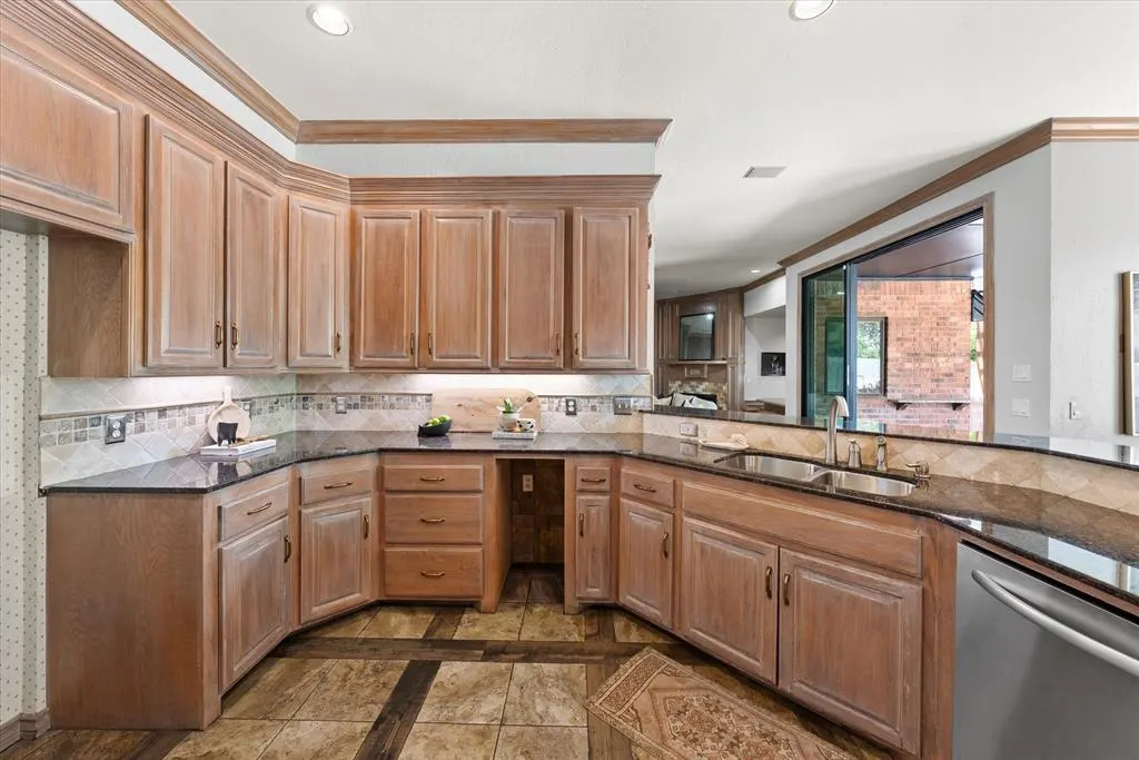 Photo 14 — 14705 Longford Way, Edmond, OK 73013
