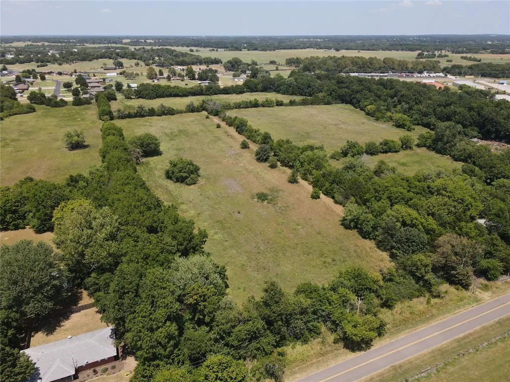 Photo 2 — 1 Slaughterville Road, Lexington, OK 73051