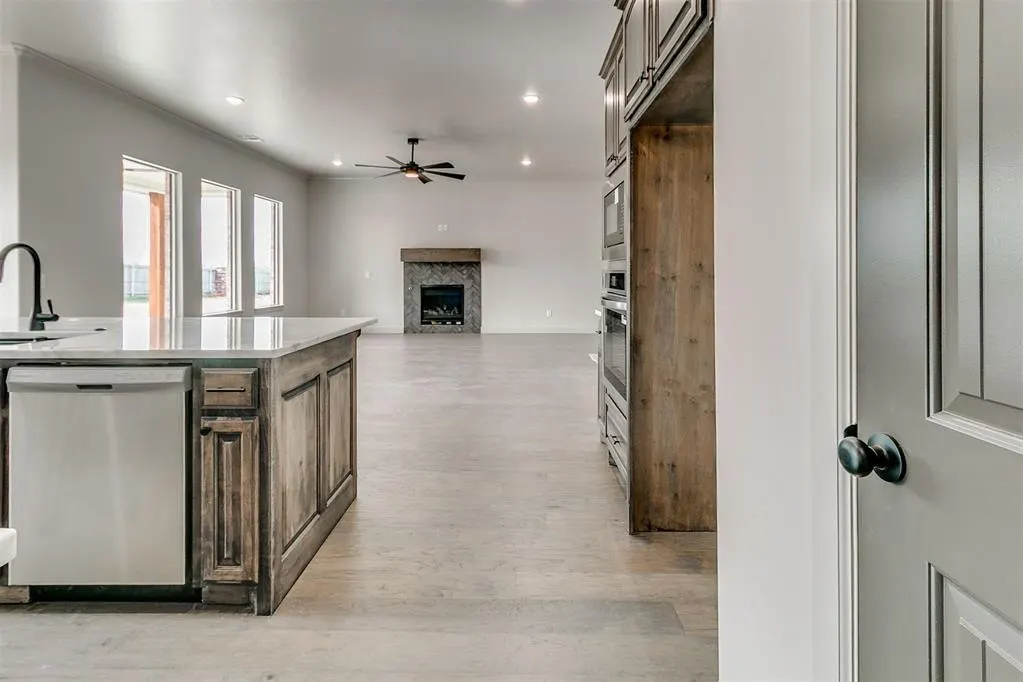 Photo 14 — 11604 SW 58th Street, Mustang, OK 73064