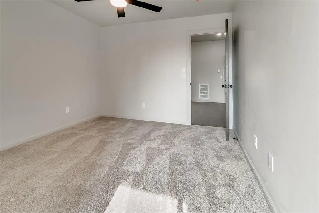Photo 34 — 11604 SW 58th Street, Mustang, OK 73064
