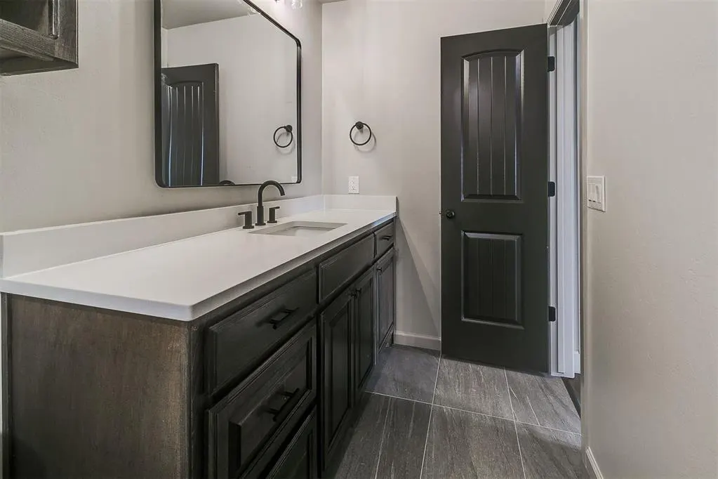 Photo 40 — 11604 SW 58th Street, Mustang, OK 73064