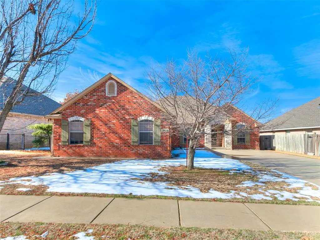 Photo 3 — 2833 Stonebrook Road, Edmond, OK 73003