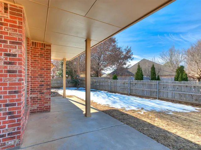 Photo 5 — 2833 Stonebrook Road, Edmond, OK 73003