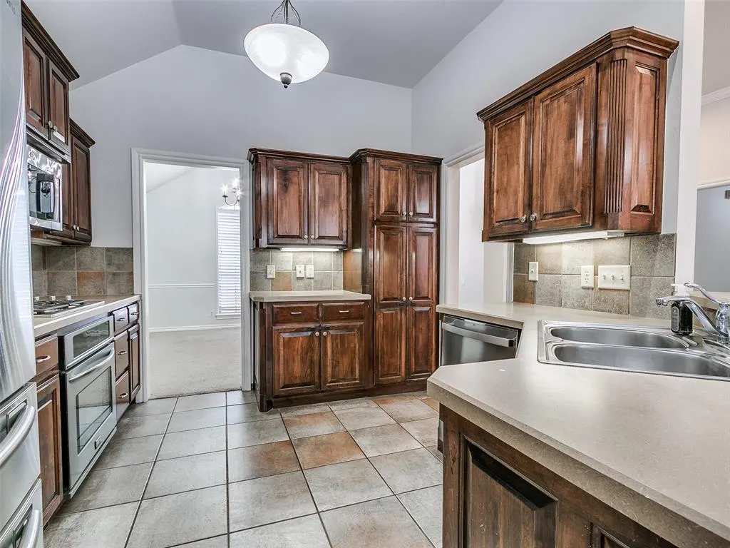 Photo 22 — 2833 Stonebrook Road, Edmond, OK 73003