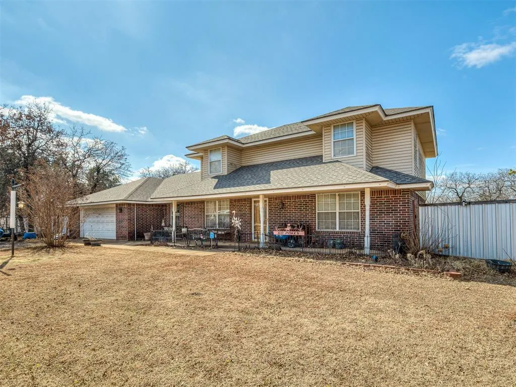 Photo 3 — 7901 Eagle Wood Drive, Oklahoma City, OK 73150