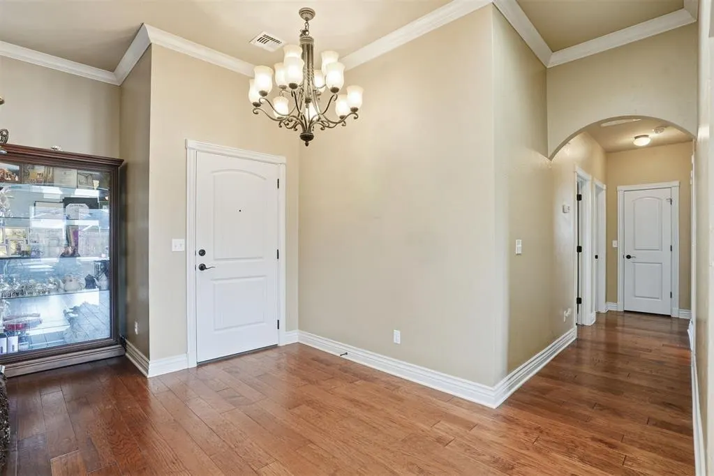 Photo 3 — 912 Stephanie Lane, Altus, OK 73521