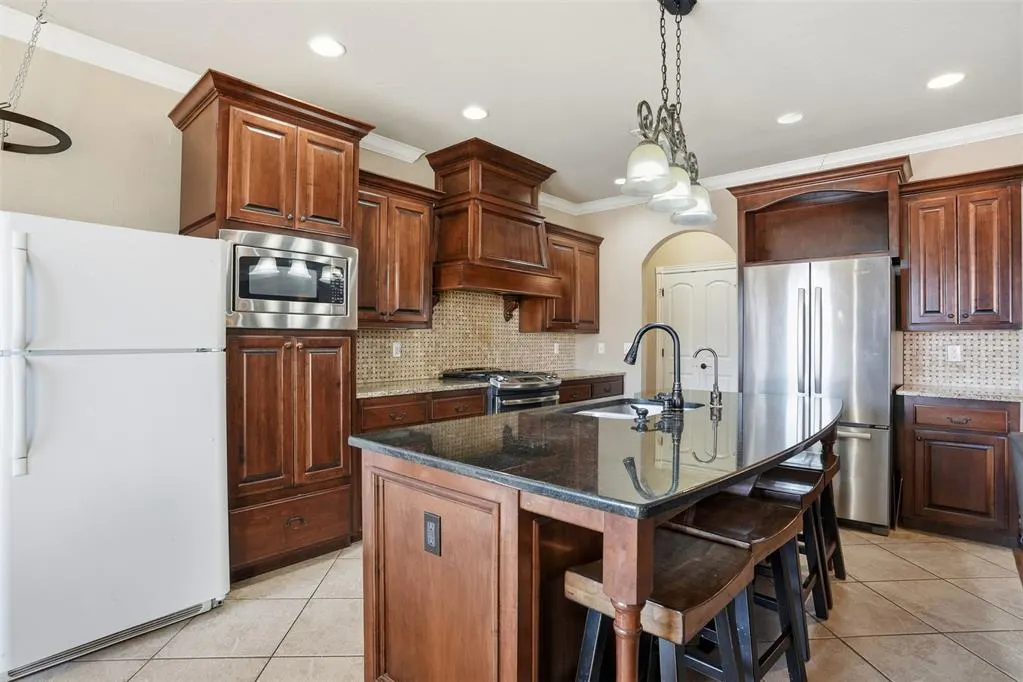 Photo 5 — 912 Stephanie Lane, Altus, OK 73521