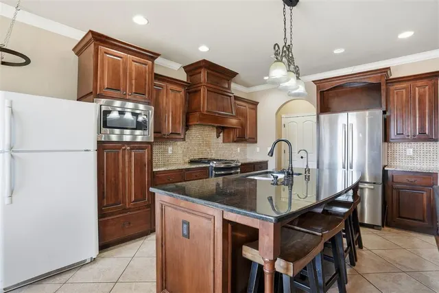 Photo 5 — 912 Stephanie Lane, Altus, OK 73521