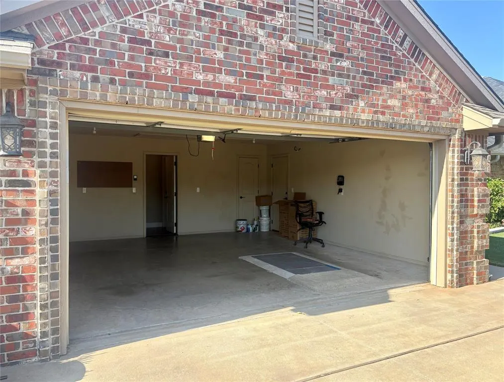 Photo 25 — 912 Stephanie Lane, Altus, OK 73521