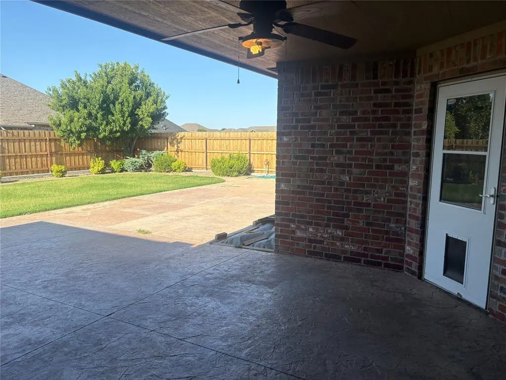 Photo 30 — 912 Stephanie Lane, Altus, OK 73521