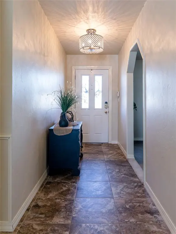 Photo 3 — 1006 Lera Lane, Elk City, OK 73644