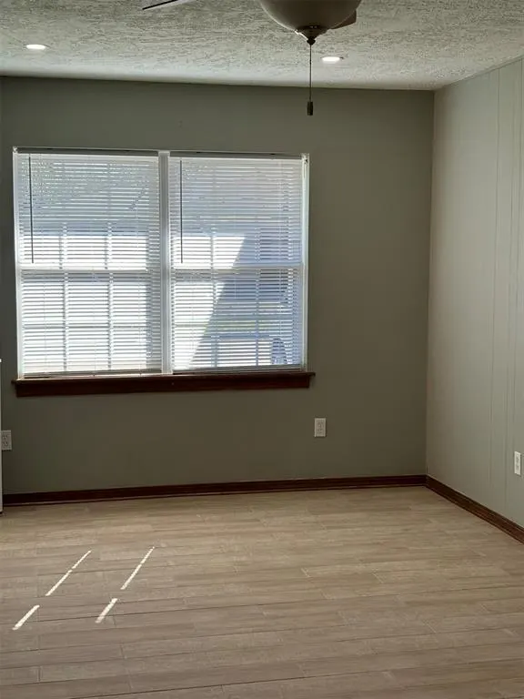 Photo 6 — 101 E Ridge Road, Norman, OK 73069