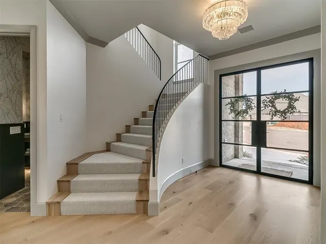 Photo 5 — 15005 Albigny Court, Oklahoma City, OK 73142