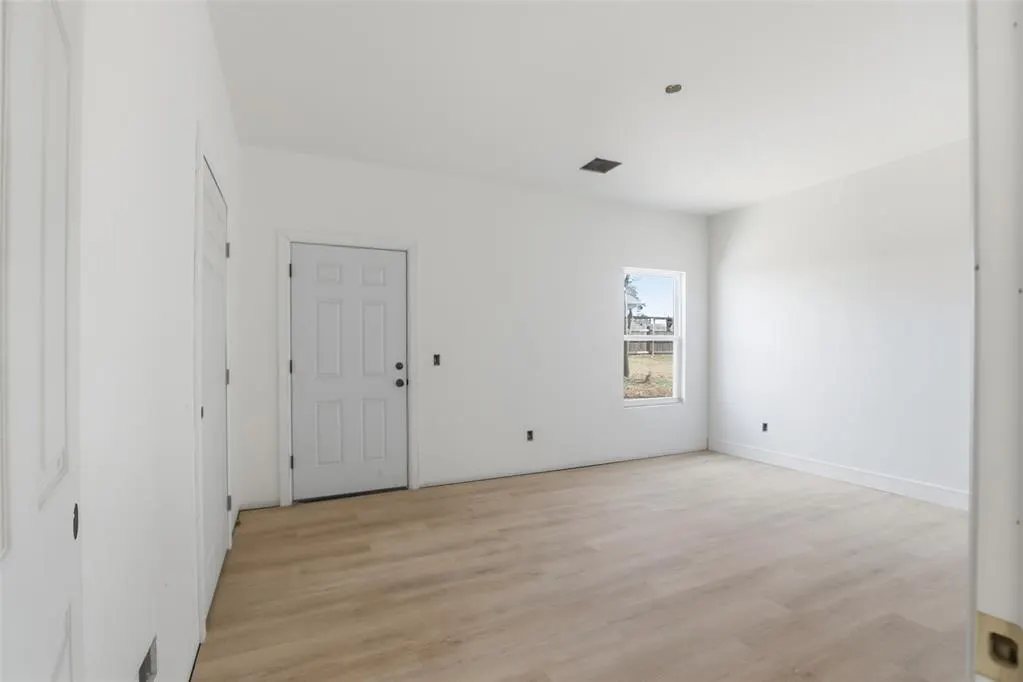 Photo 12 — 218 N Grand Avenue, El Reno, OK 73036