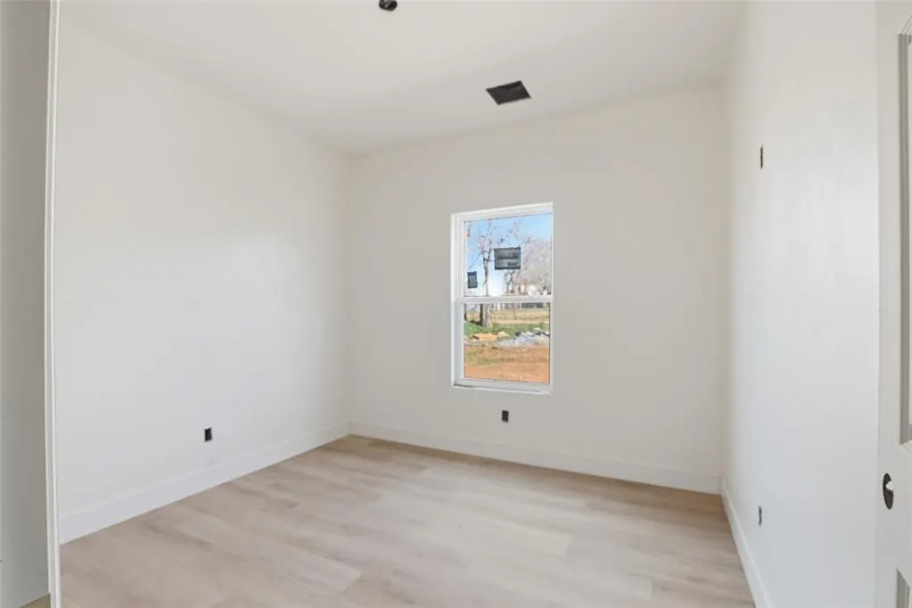 Photo 17 — 218 N Grand Avenue, El Reno, OK 73036