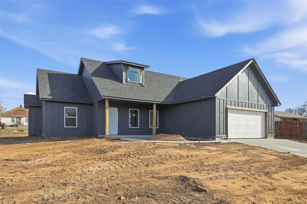 Photo 18 — 218 N Grand Avenue, El Reno, OK 73036