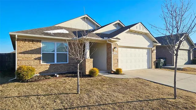 Photo 2 — 719 Mossy Road, Norman, OK 73069