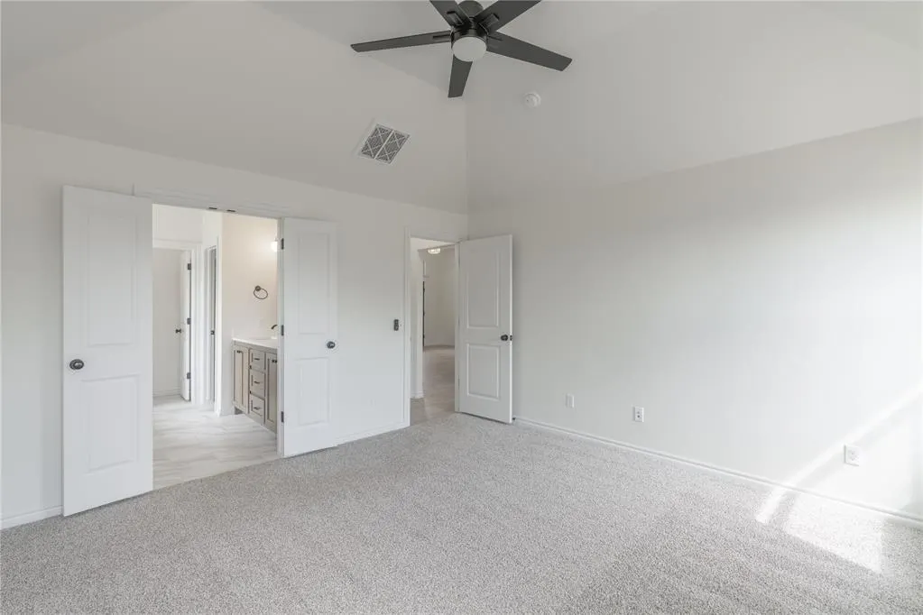 Photo 21 — 584 Hackberry Lane, Washington, OK 73093