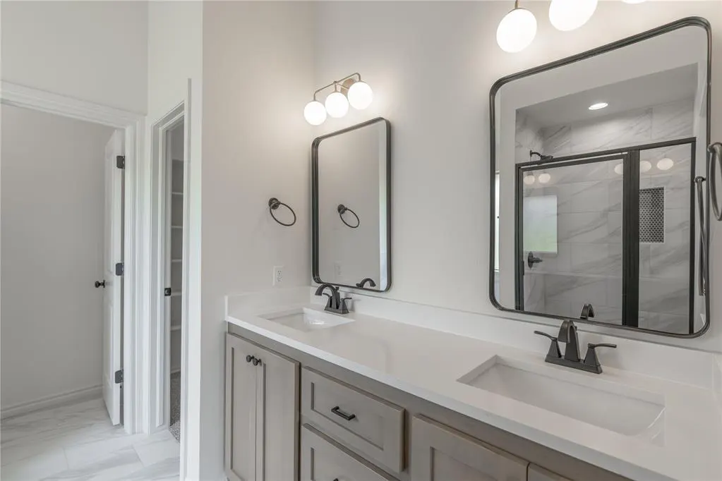 Photo 22 — 584 Hackberry Lane, Washington, OK 73093