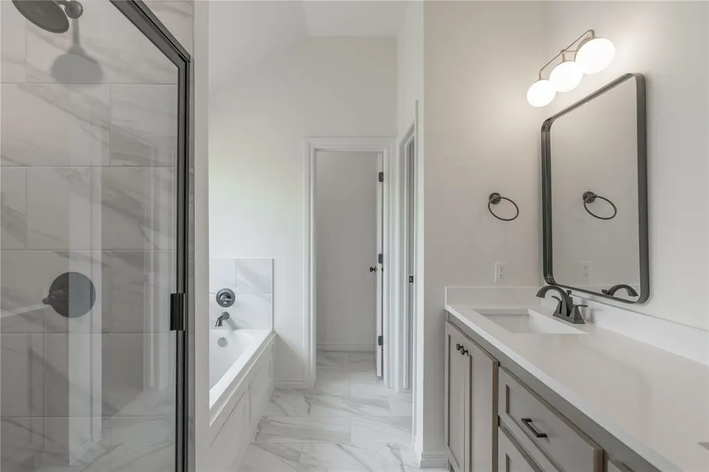Photo 23 — 584 Hackberry Lane, Washington, OK 73093