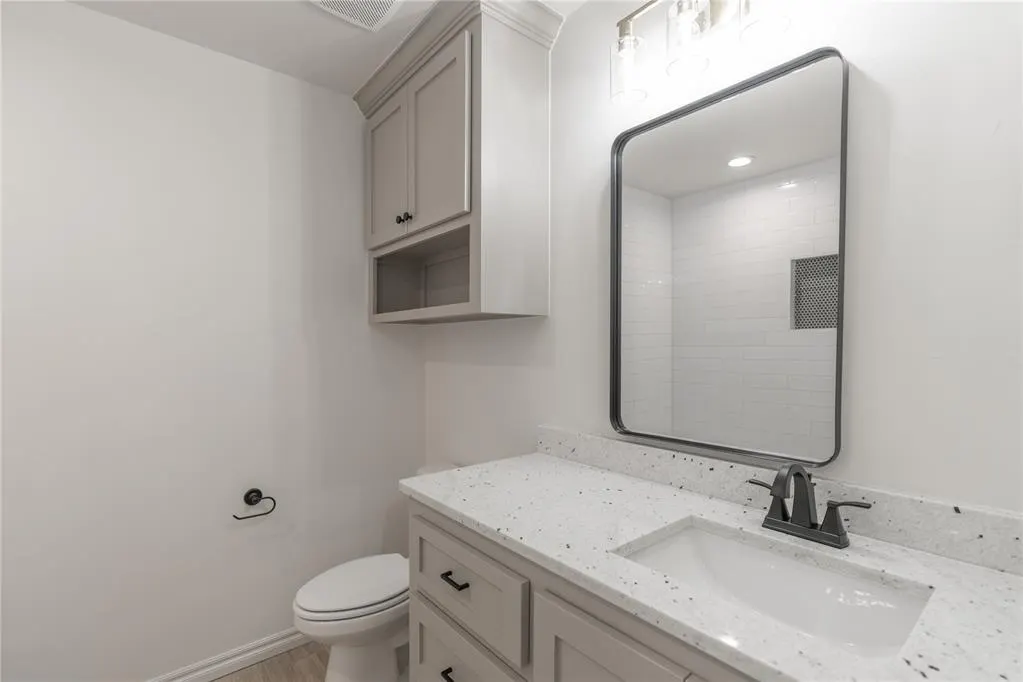 Photo 32 — 584 Hackberry Lane, Washington, OK 73093
