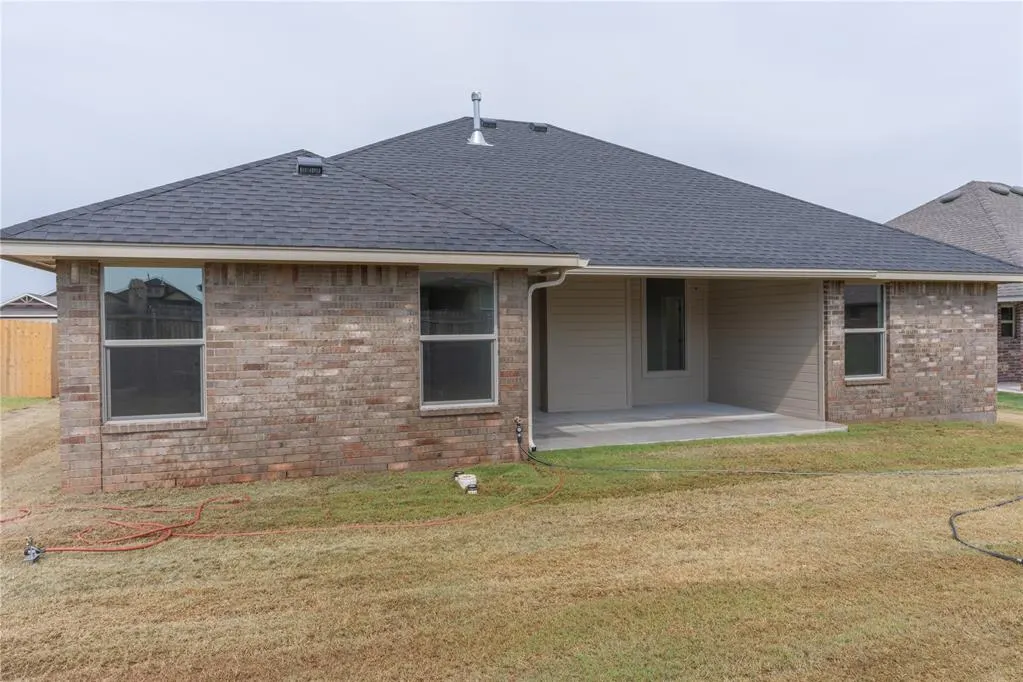 Photo 38 — 584 Hackberry Lane, Washington, OK 73093