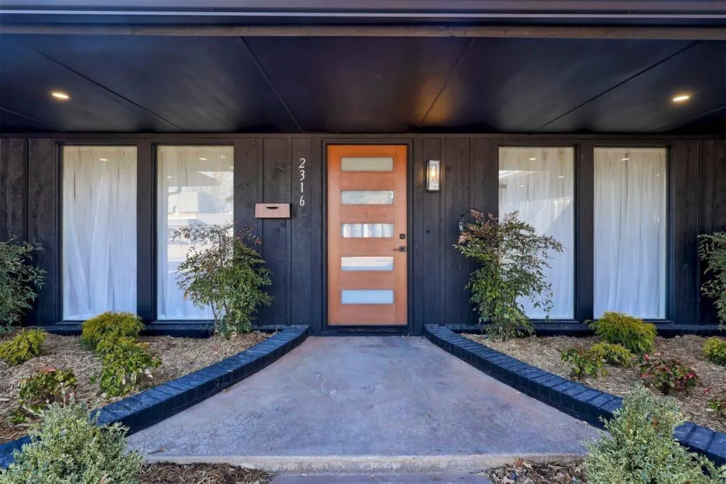 Photo 3 — 2316 NW 118th Street, Oklahoma City, OK 73120