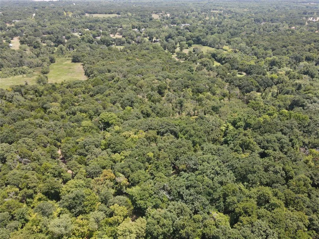 Photo 3 — 6800 Gauntlet Road, Norman, OK 73026