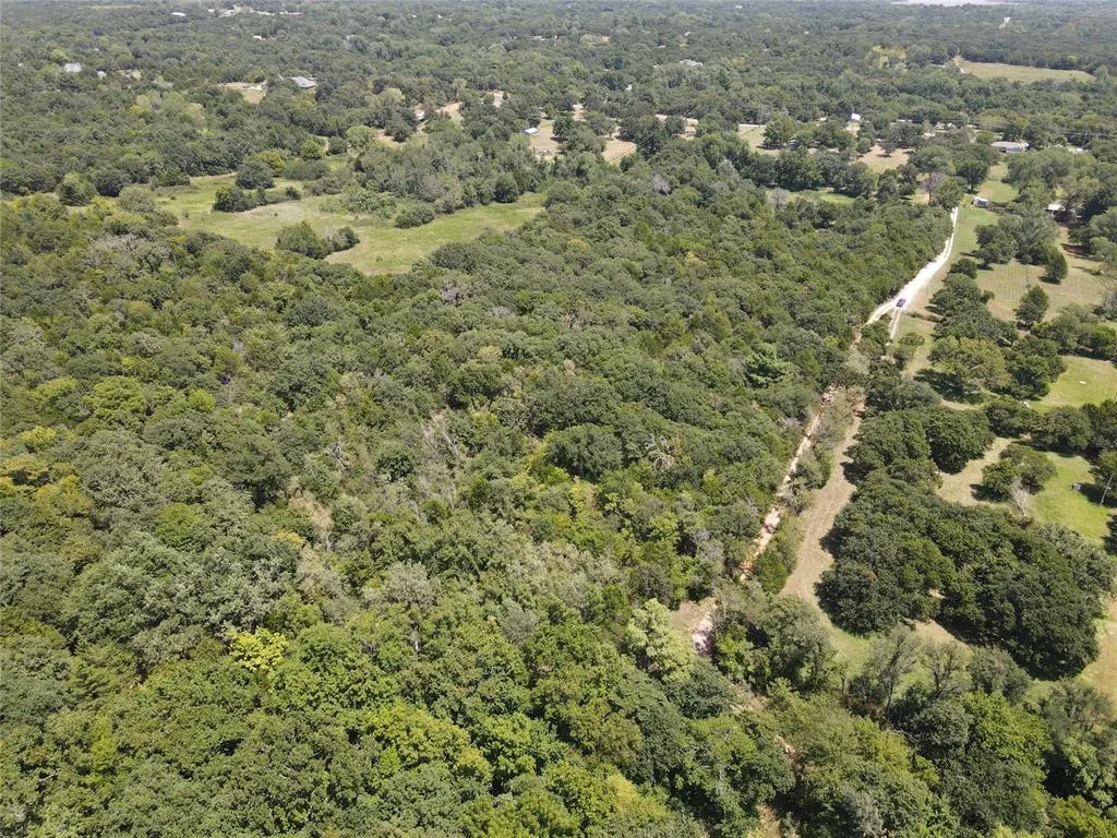 Photo 5 — 6800 Gauntlet Road, Norman, OK 73026