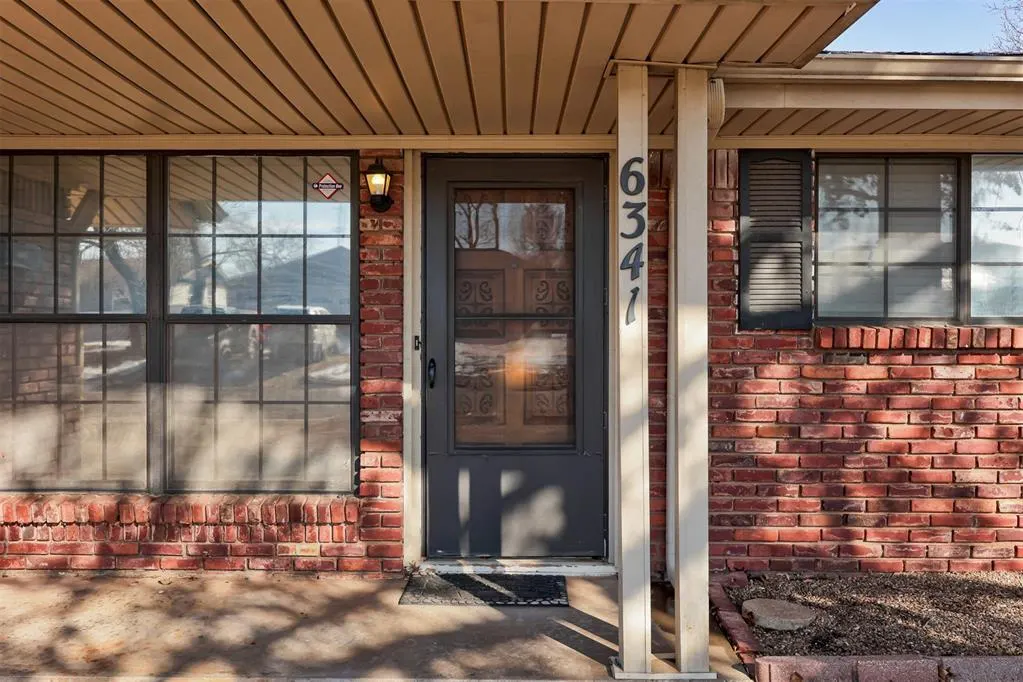 Photo 2 — 6341 N Hammond Avenue, Warr Acres, OK 73122