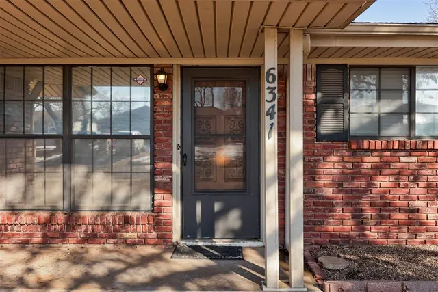 Photo 2 — 6341 N Hammond Avenue, Warr Acres, OK 73122