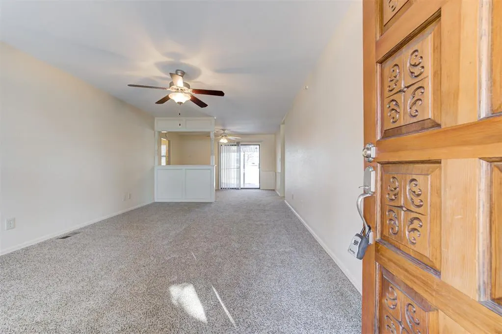 Photo 3 — 6341 N Hammond Avenue, Warr Acres, OK 73122