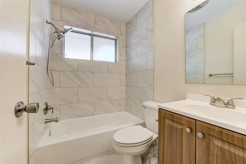 Photo 28 — 6341 N Hammond Avenue, Warr Acres, OK 73122