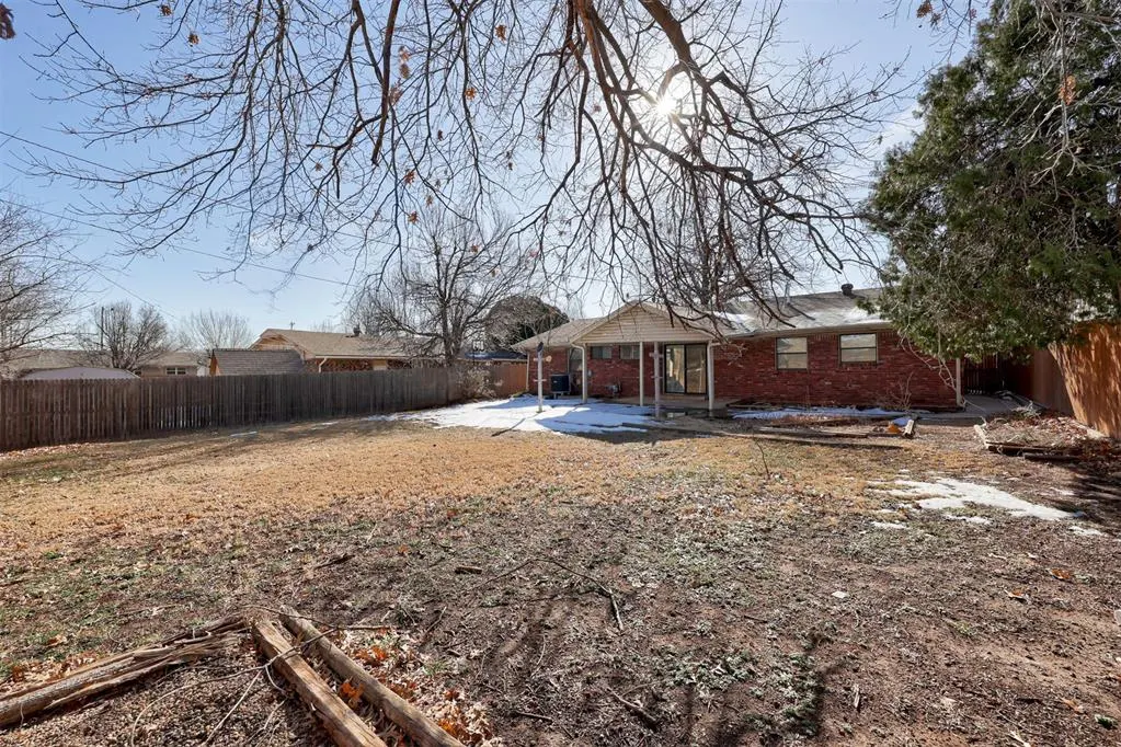 Photo 34 — 6341 N Hammond Avenue, Warr Acres, OK 73122
