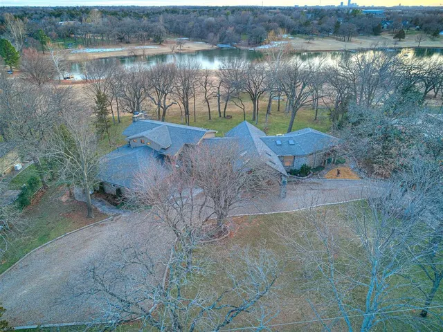 Photo 4 — 111 Lake Aluma Drive, Oklahoma City, OK 73121
