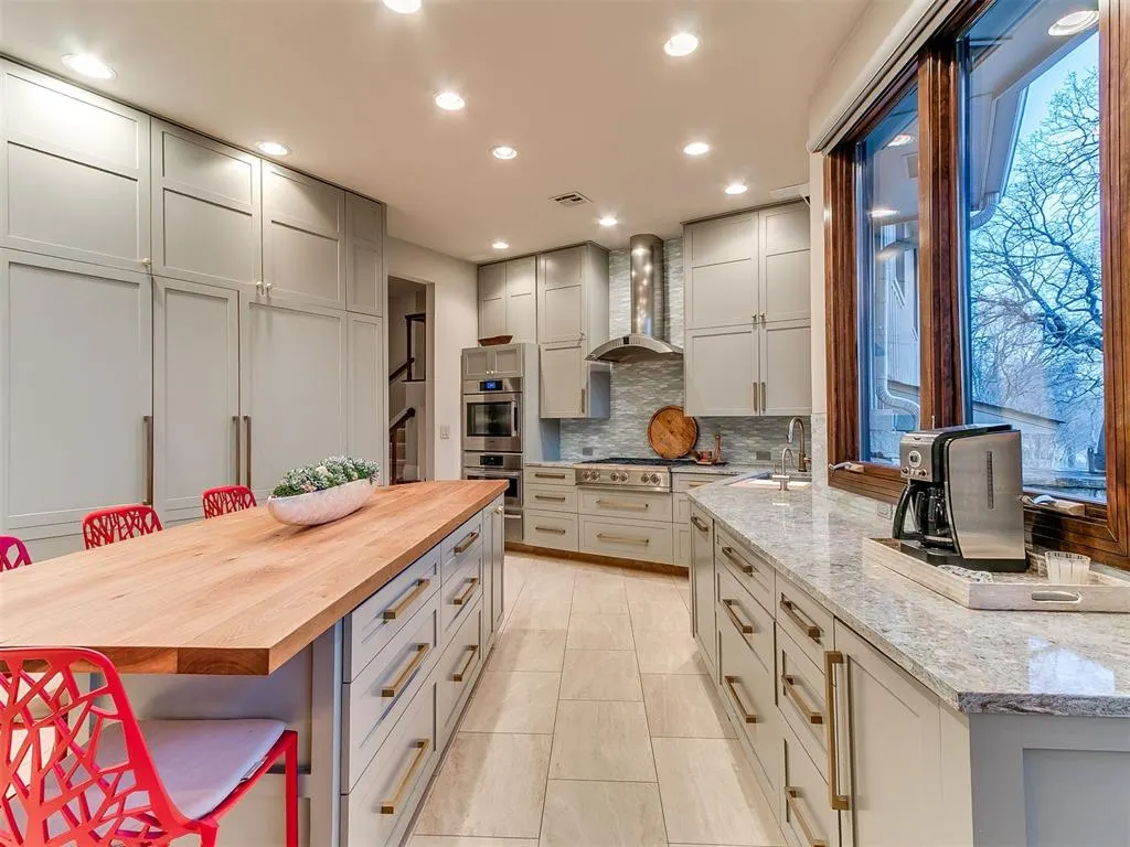 Photo 12 — 111 Lake Aluma Drive, Oklahoma City, OK 73121