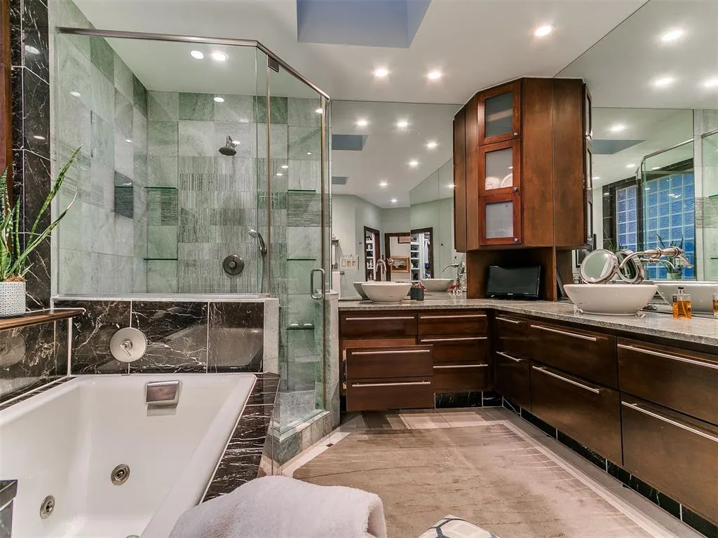 Photo 28 — 111 Lake Aluma Drive, Oklahoma City, OK 73121