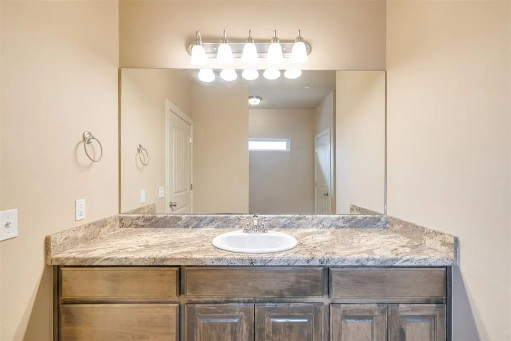 Photo 24 — 913 SW 92nd Street, Oklahoma City, OK 73139