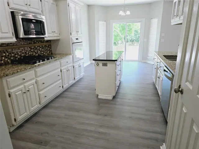 Photo 6 — 2500 Steeplechase Road, Edmond, OK 73034