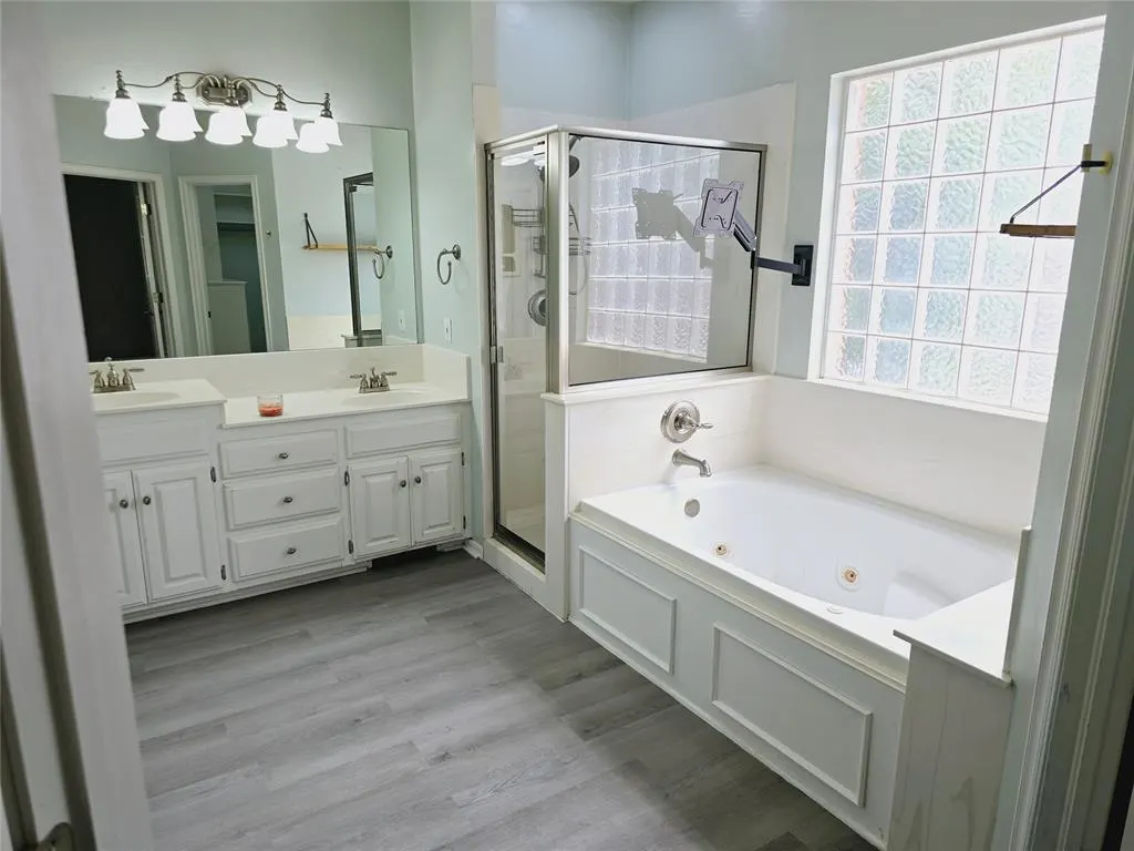 Photo 12 — 2500 Steeplechase Road, Edmond, OK 73034