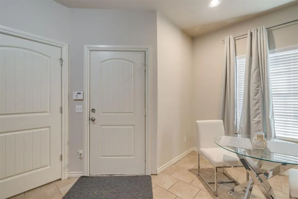 Photo 2 — 1001 SW 92nd Street, Oklahoma City, OK 73139