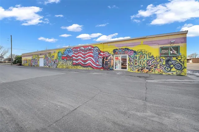 Photo 4 — 1402 W 3rd Street, Elk City, OK 73644