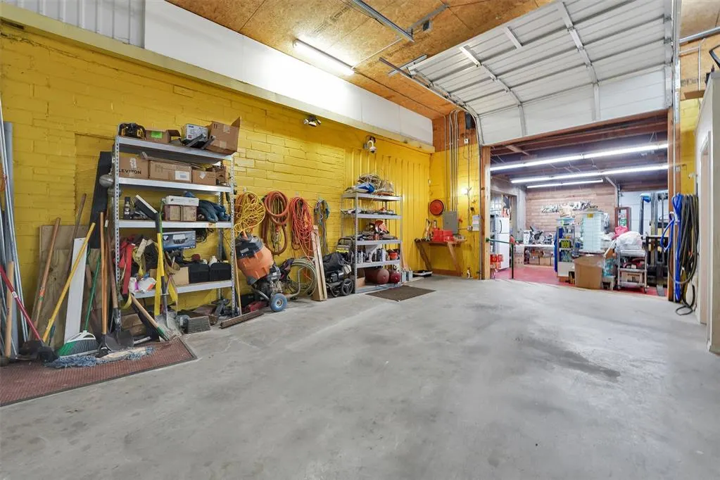 Photo 28 — 1402 W 3rd Street, Elk City, OK 73644