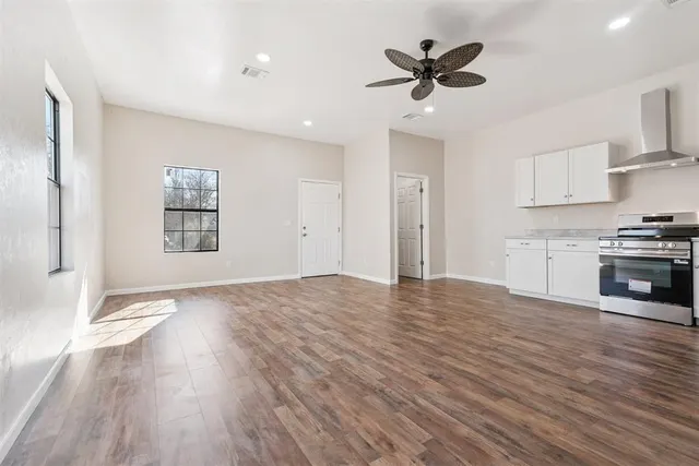 Photo 5 — 218 E 8th Street, Chandler, OK 74834