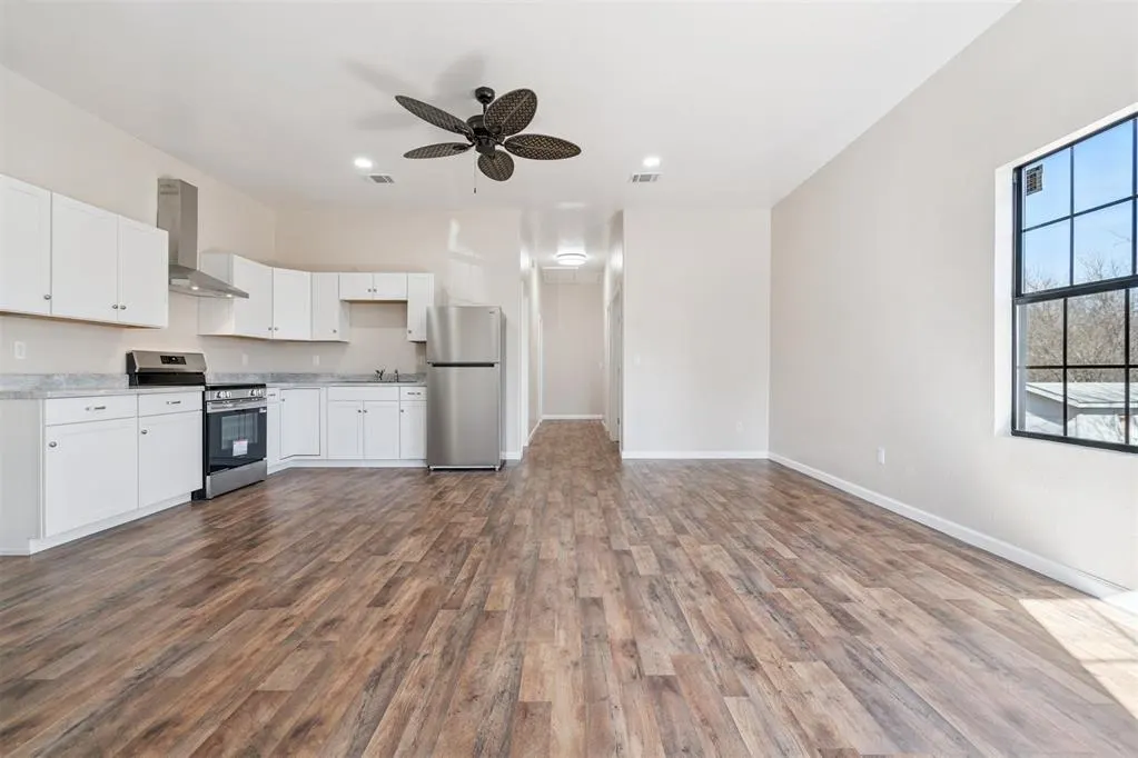 Photo 7 — 218 E 8th Street, Chandler, OK 74834