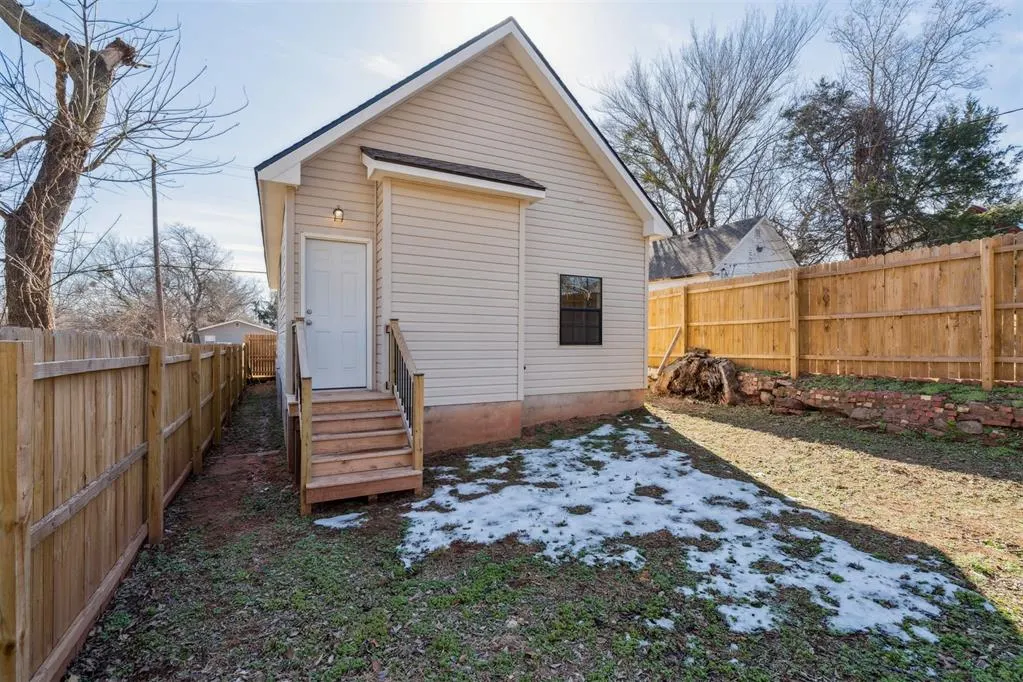 Photo 30 — 218 E 8th Street, Chandler, OK 74834