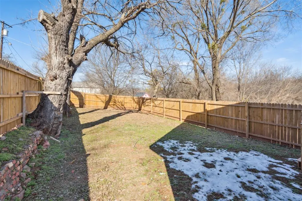 Photo 33 — 218 E 8th Street, Chandler, OK 74834